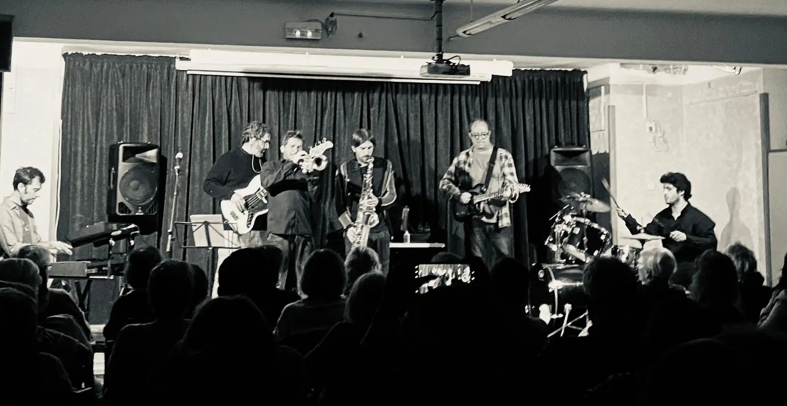 B-Side Band
